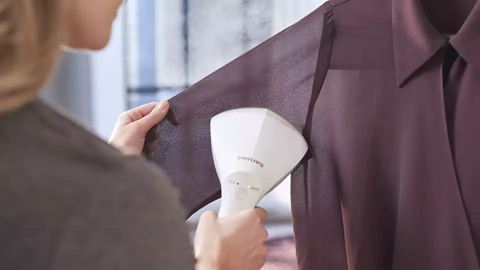 PHILIPS StyleTouch rokas tvaika gludināšanas ierīce - Image 3