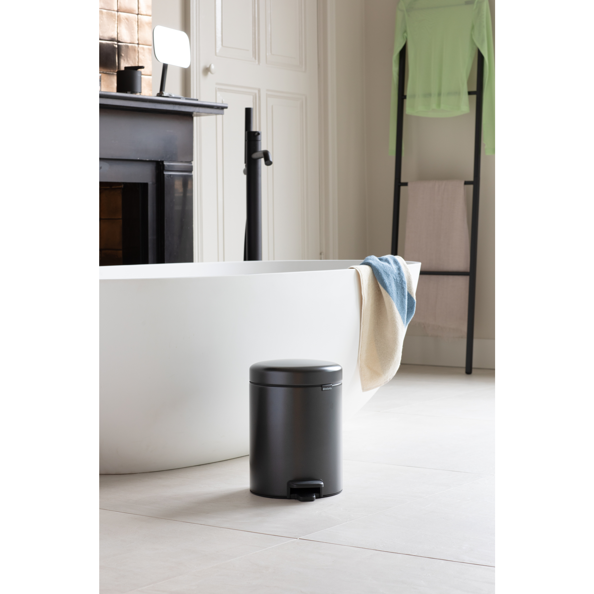 BRABANTIA atkritumu tvertne ar pedāli NewIcon, 5L, Confident Grey - Image 11