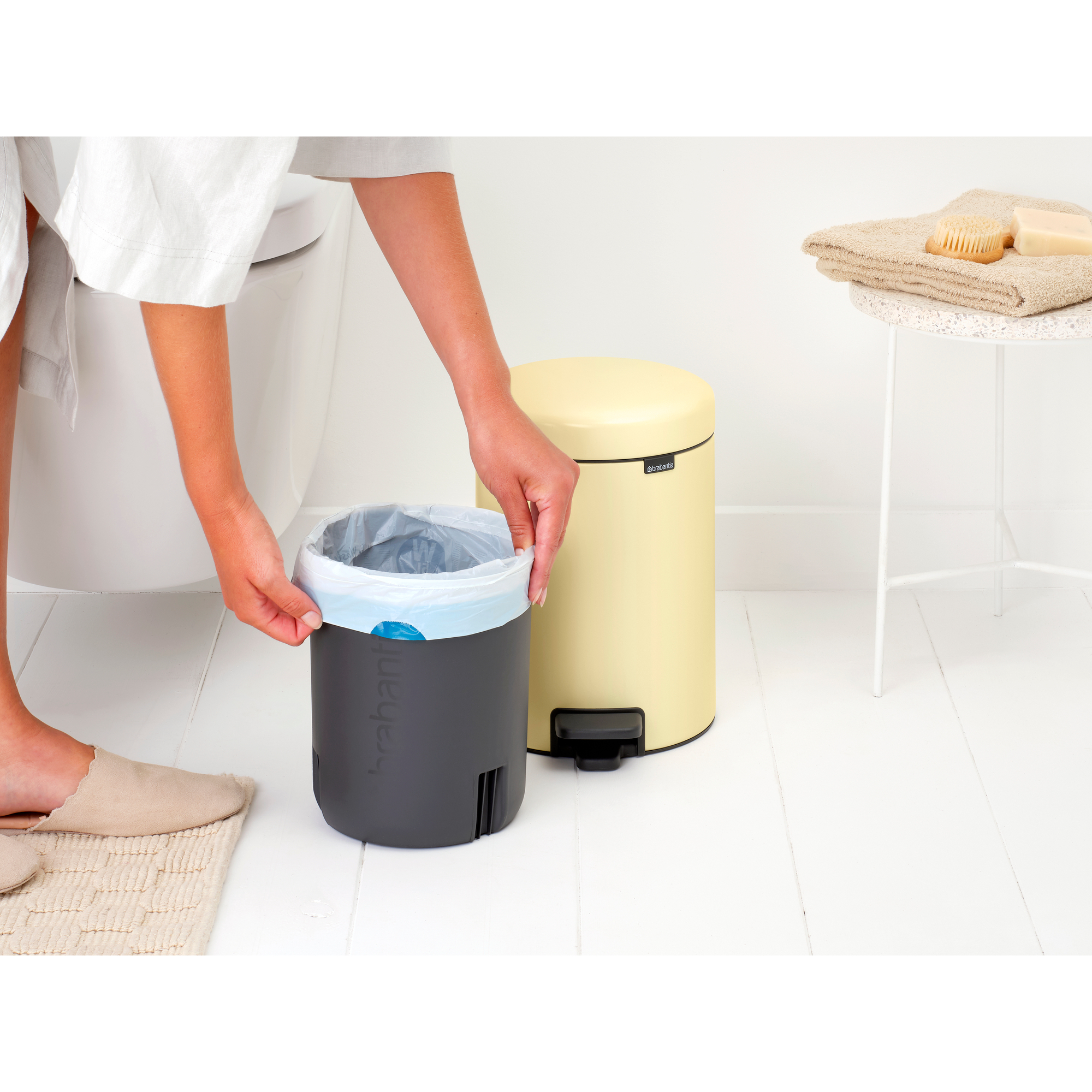 BRABANTIA atkritumu tvertne ar pedāli NewIcon, 5L, Mellow Jellow - Image 11