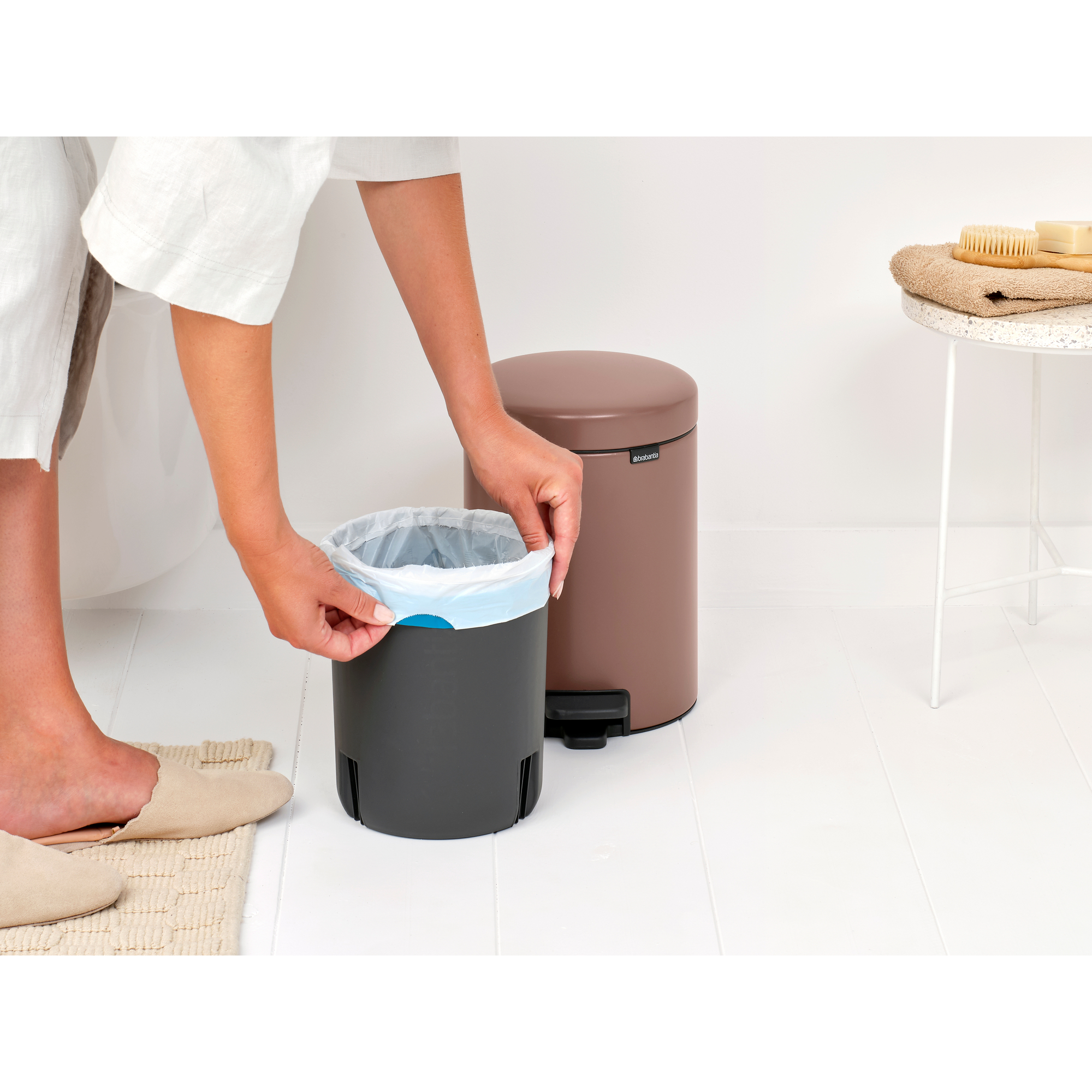 BRABANTIA atkritumu tvertne ar pedāli NewIcon, 5L, Satin Taupe - Image 13