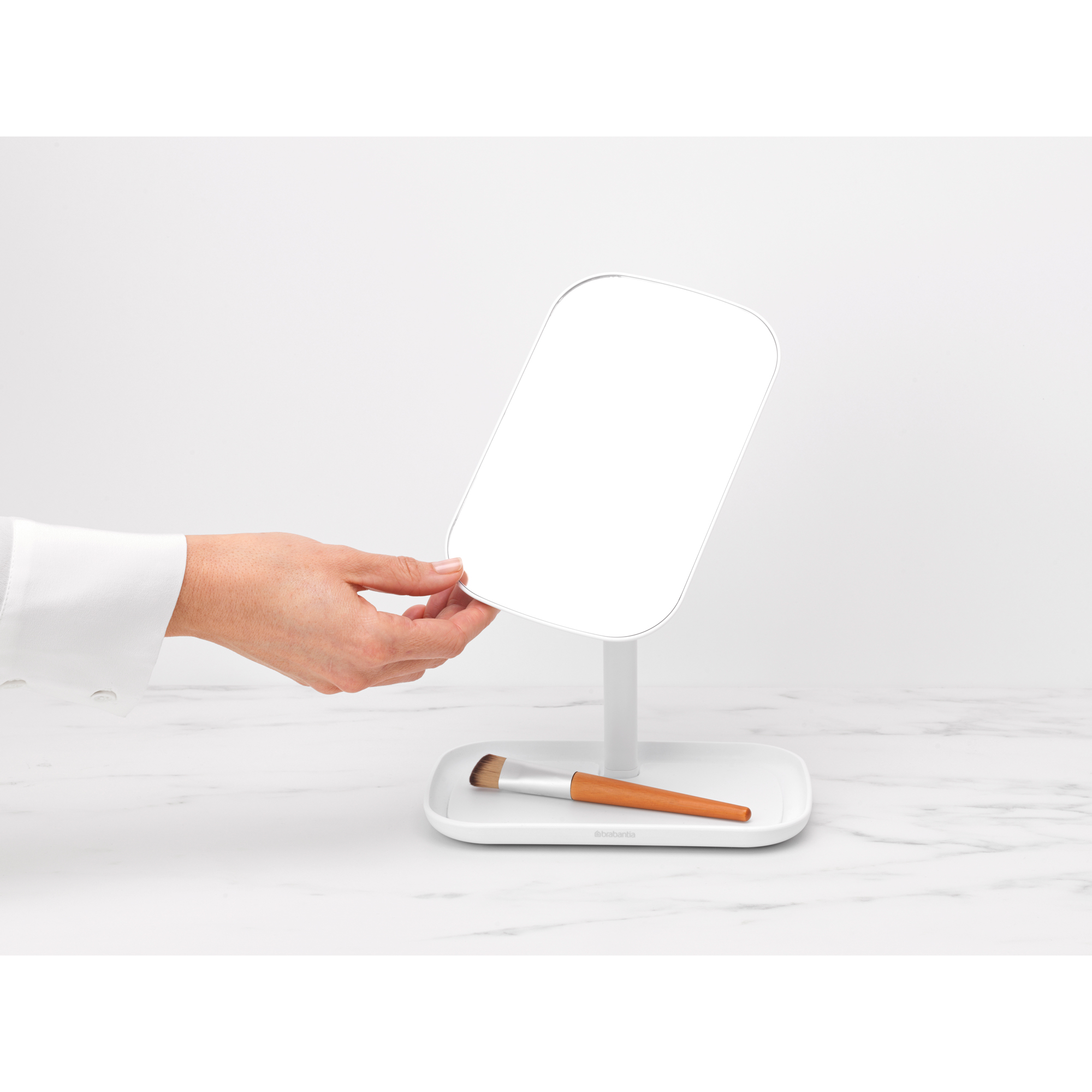 BRABANTIA ReNew spogulis ar plauktiņu - Image 12