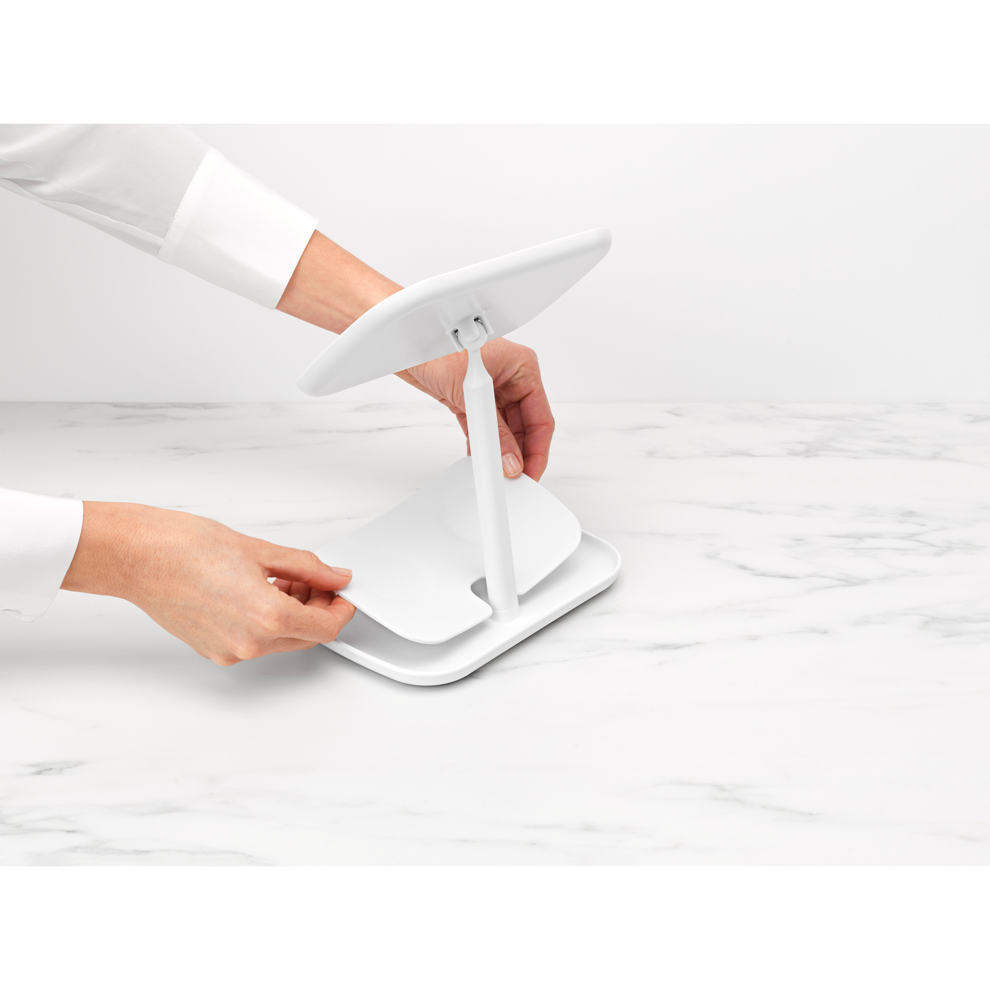 BRABANTIA ReNew spogulis ar plauktiņu - Image 10